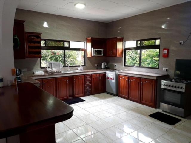 La Source Self Catering Hotel La Digue Exterior photo